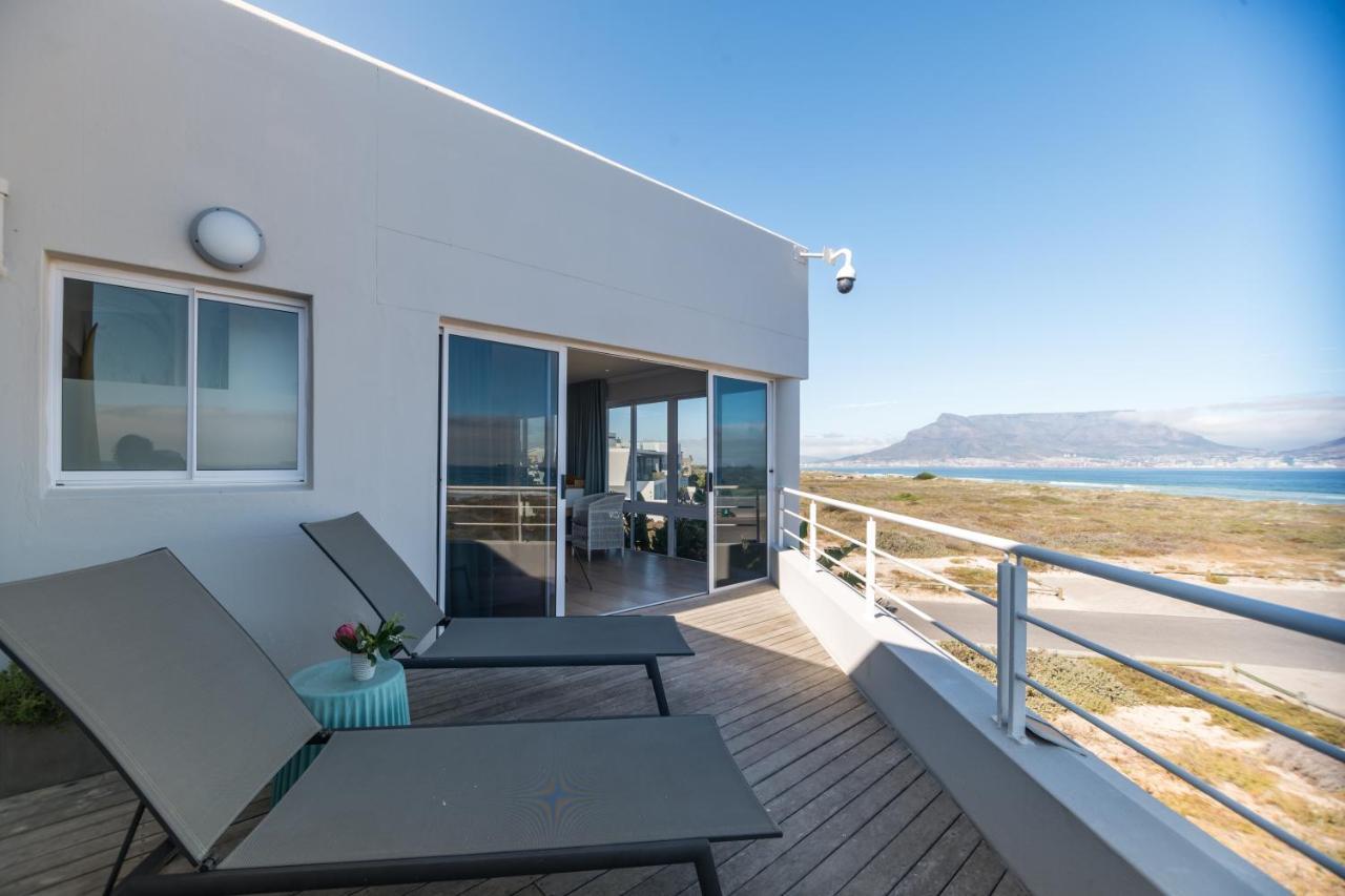 Ocean12 Guesthouse Sunset Beach Kapstaden Exteriör bild