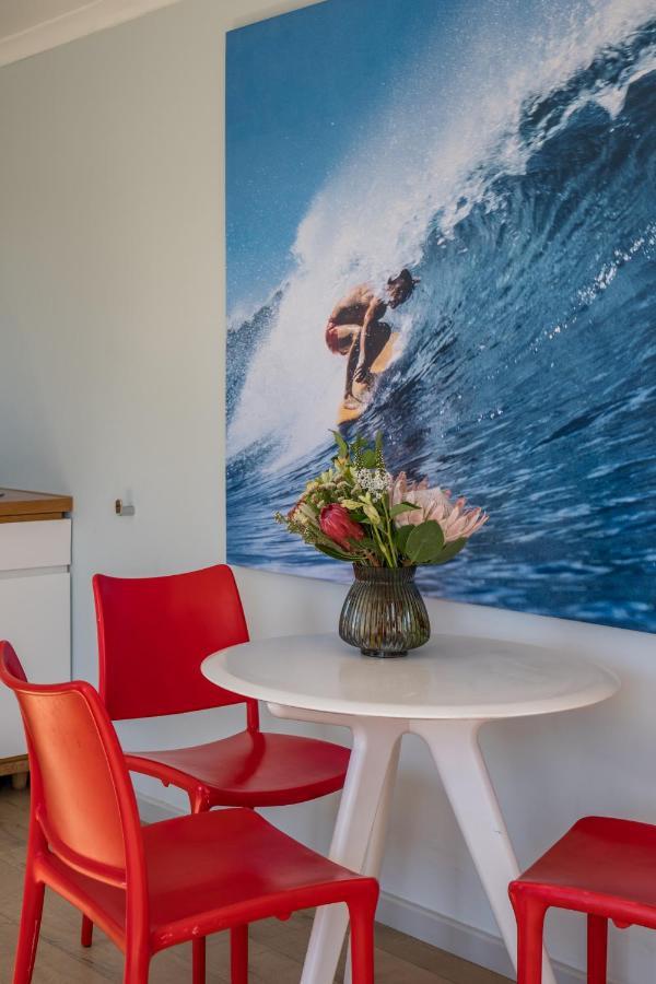 Ocean12 Guesthouse Sunset Beach Kapstaden Exteriör bild